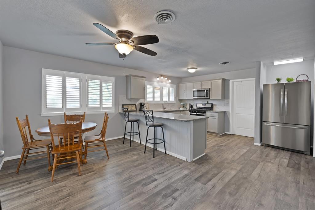 Connaways 03 - Residential Lease