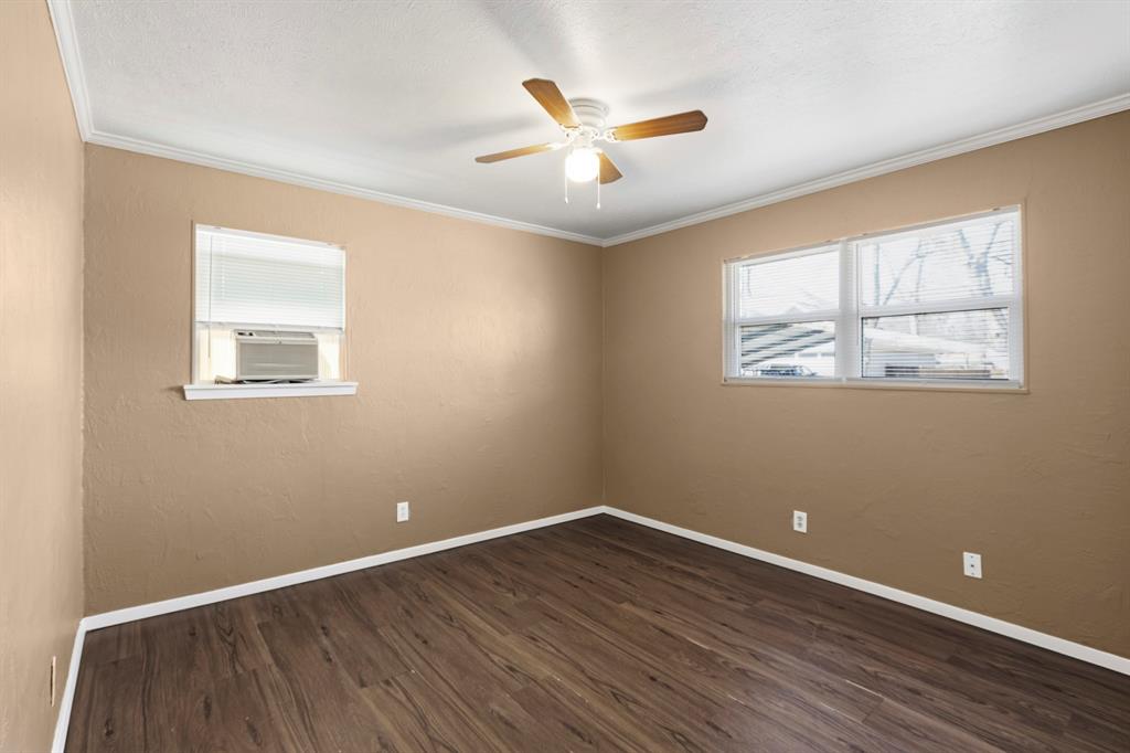 W J S Russell 1st Add - Residential