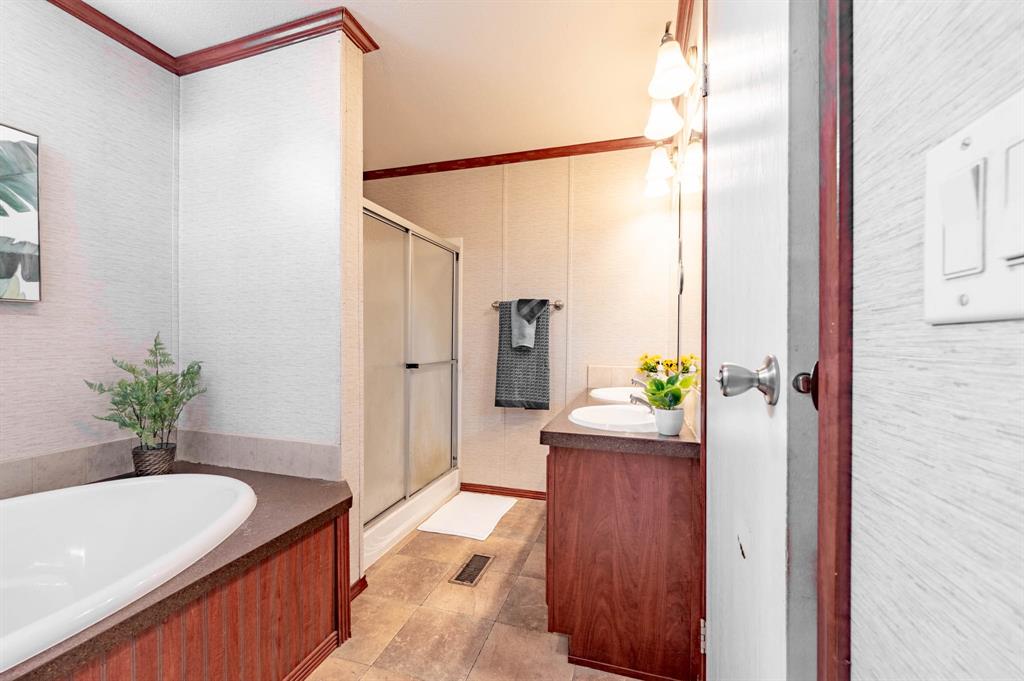 Pelican Bay Tenth Filing - Residential