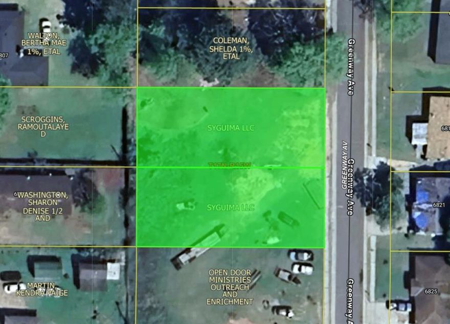 Owner financing available. 2 lots sold together totaling 0.3918 acres - parcels 171521-004-0032 & 171521-004-0033. Established neighborhood with electric, gas, water & sewer available at street. For R1 'Single Family Residential’ with restrictions for mobile homes. Easy access to Greenwood Rd, W Bert Kouns & I-20. This property is not in a flood zone. Vacant land:  Showings 24-7. Please schedule through Broker Bay for auto confirm.