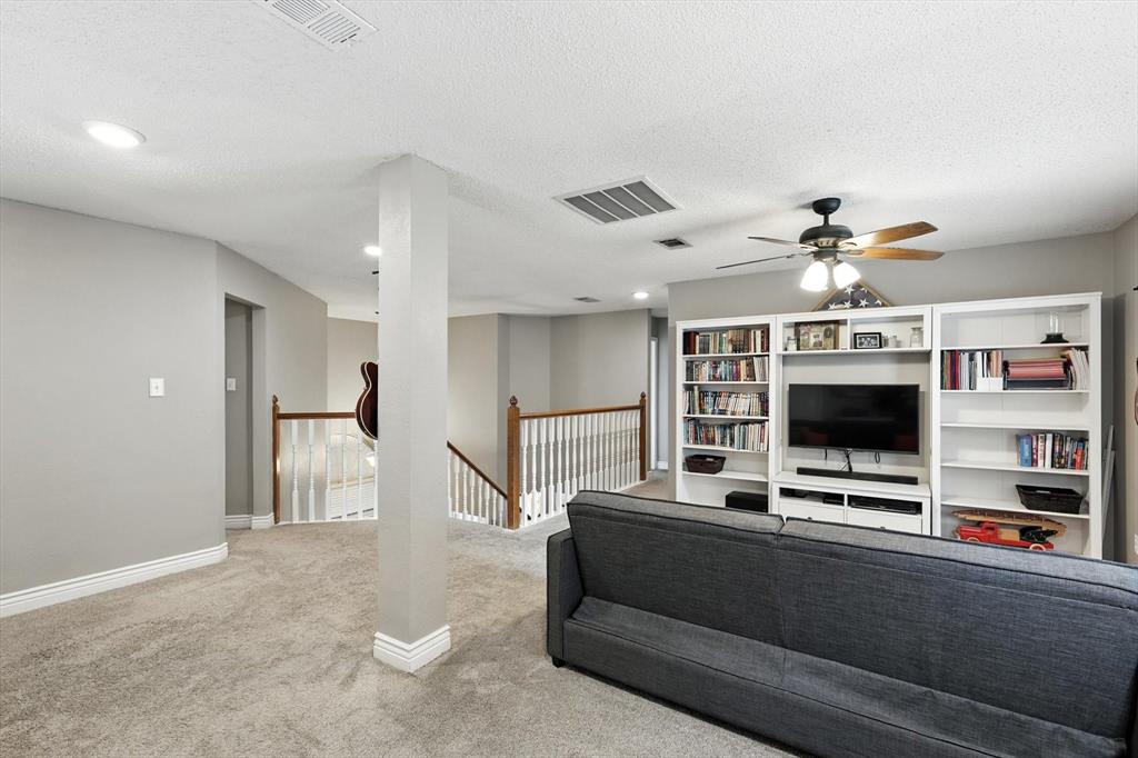 Lake Forest Garden Home Ph 1 - Residential