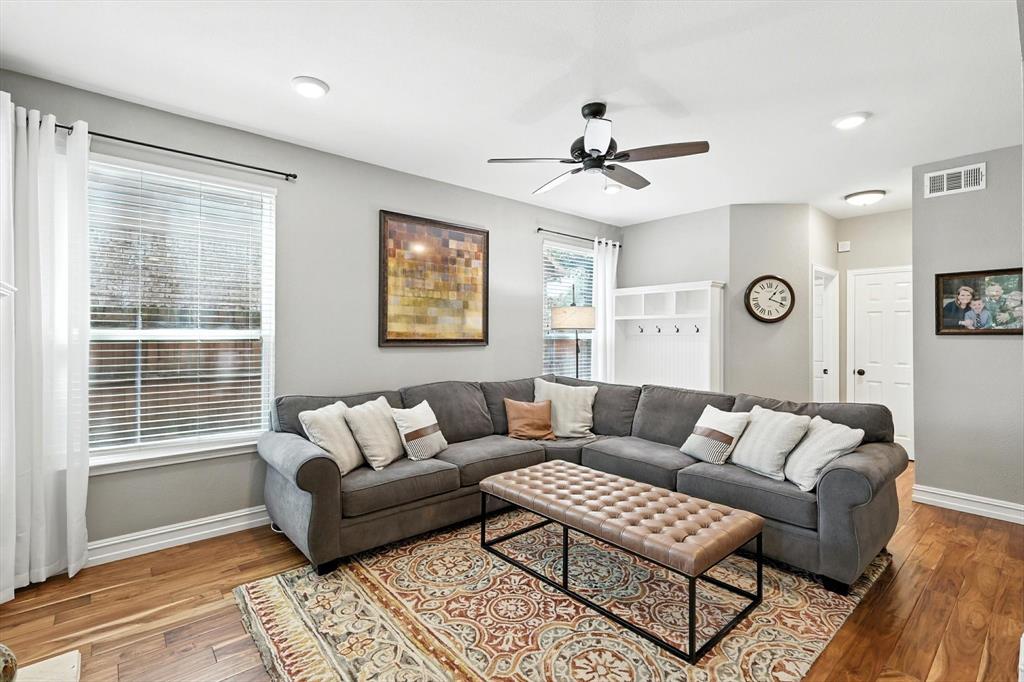 Lake Forest Garden Home Ph 1 - Residential