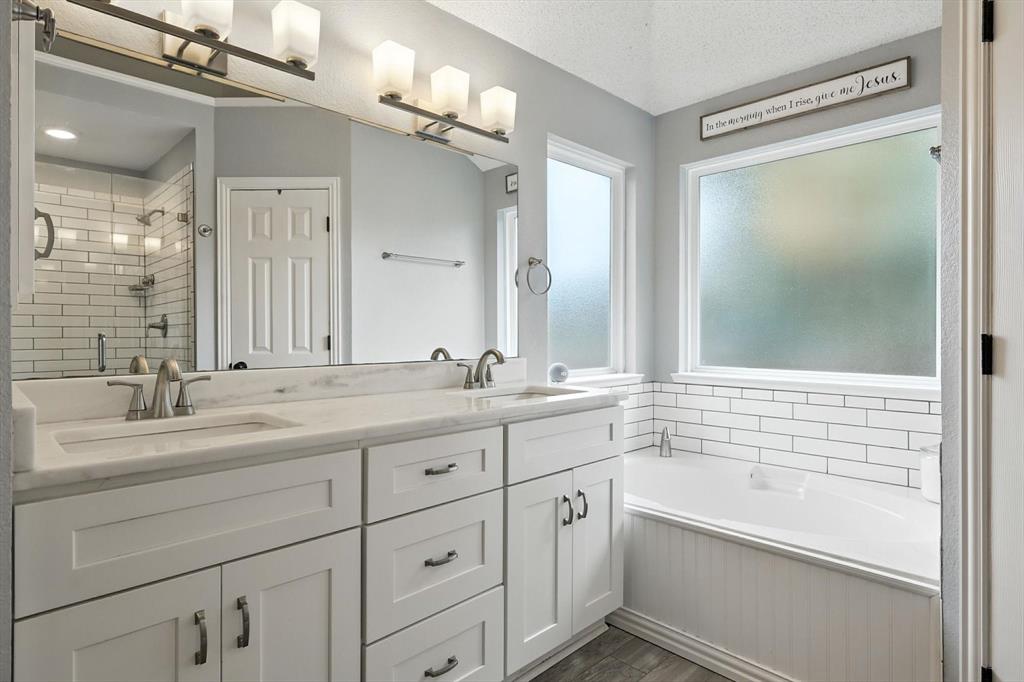 Lake Forest Garden Home Ph 1 - Residential