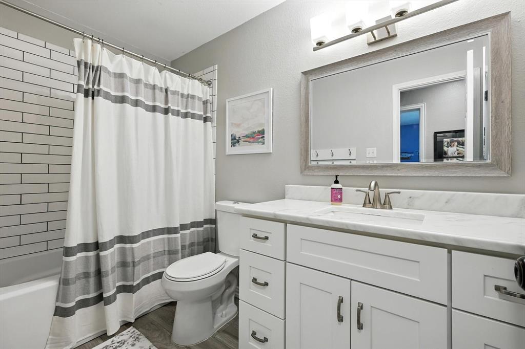 Lake Forest Garden Home Ph 1 - Residential