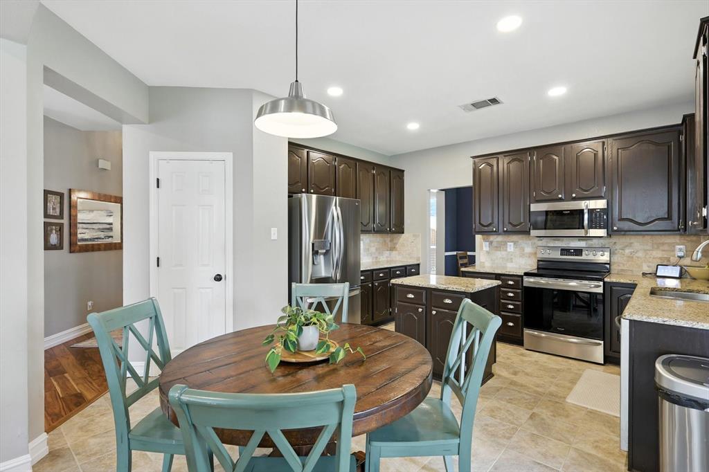 Lake Forest Garden Home Ph 1 - Residential