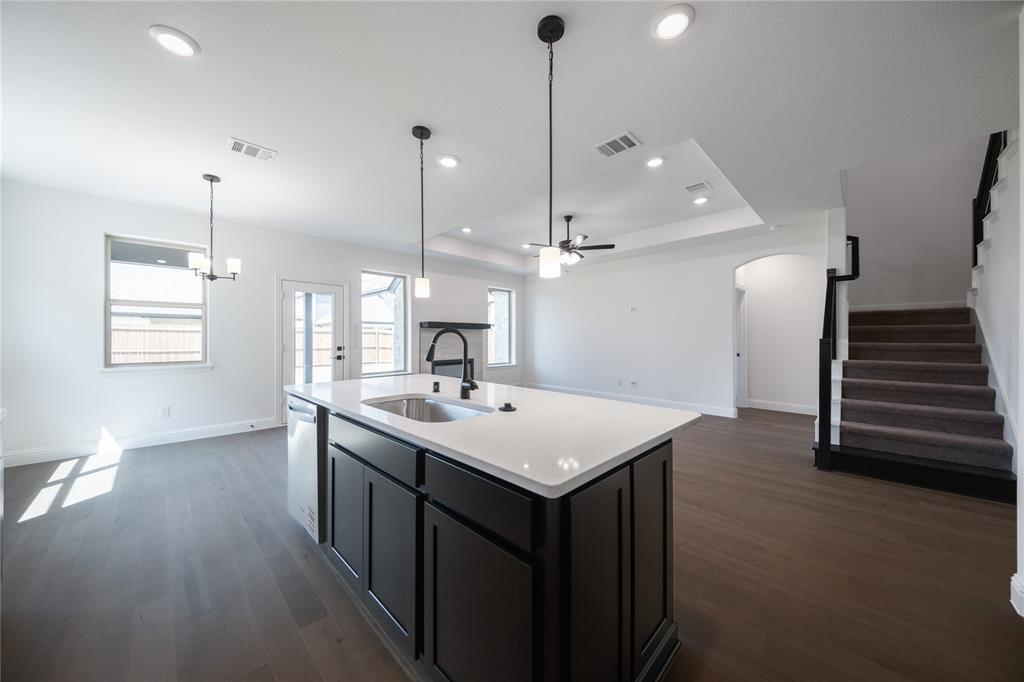 Valencia on the Lake - Residential