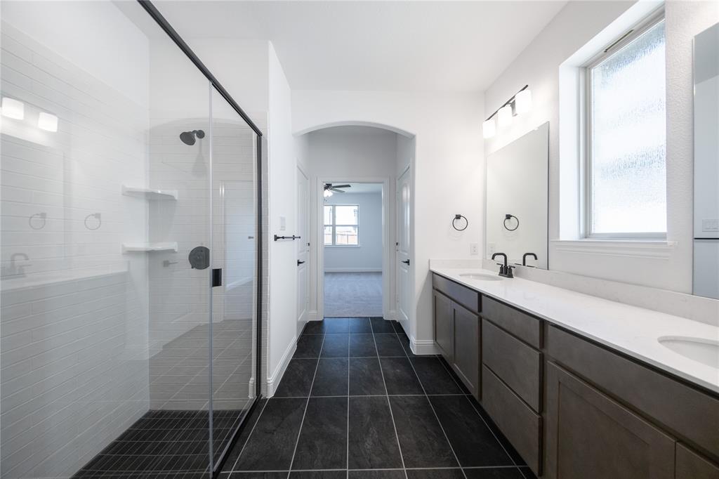 Valencia on the Lake - Residential