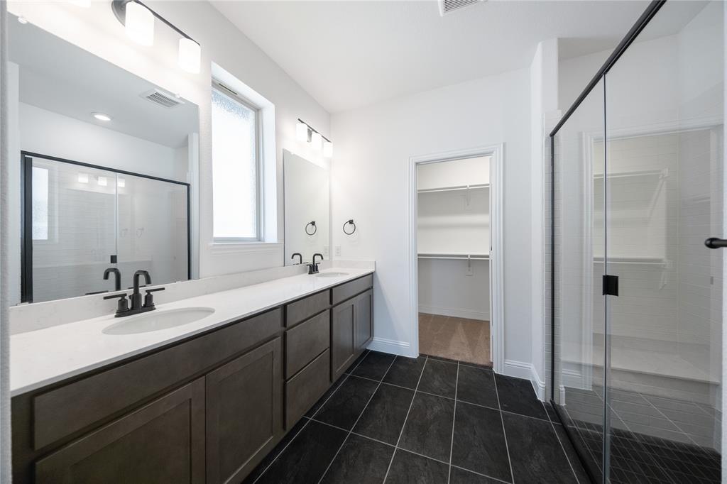 Valencia on the Lake - Residential