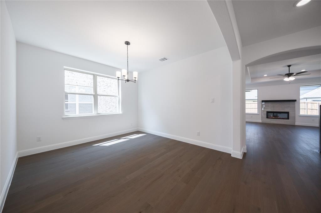 Valencia on the Lake - Residential