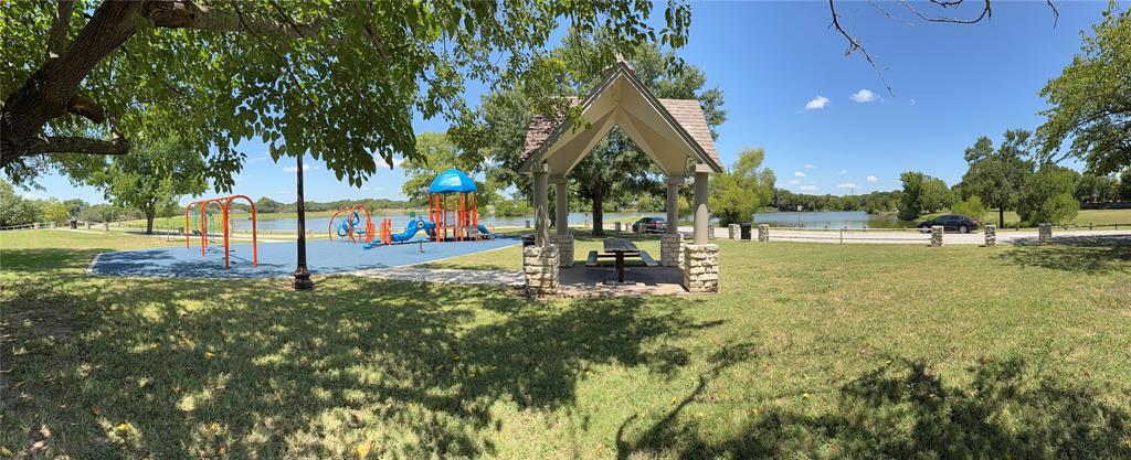 PRESTON HILLS - Residential