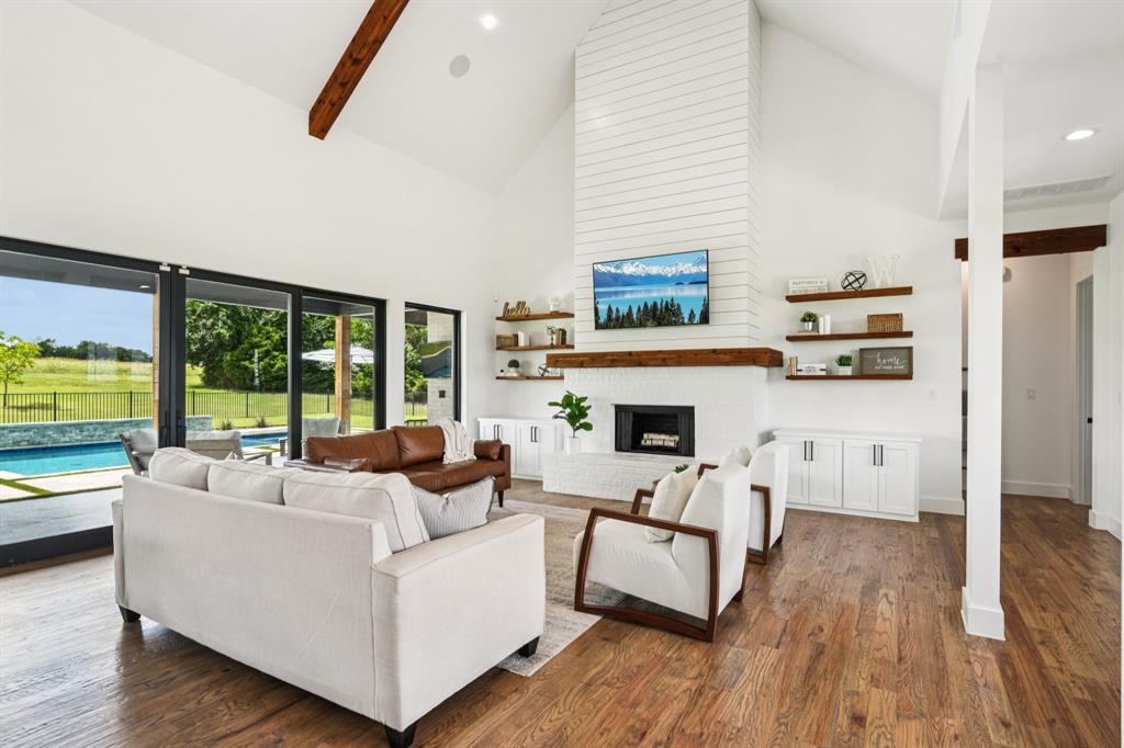 2297 White Stag Road