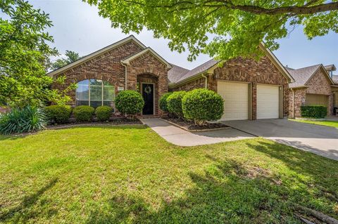 Photo of 2529 Indian Hills Dr Dr, Little Elm, TX 75068 (MLS # 21245959)