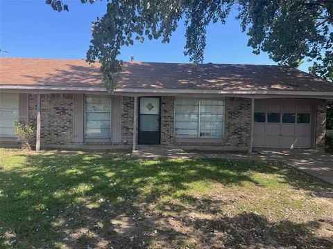 Photo of 2112 Sunset Drive, Brookston, TX 75421 (MLS # 21246417)