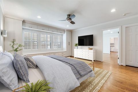 Tiny photo for 4561 Belclaire Avenue, Highland Park, TX 75205 (MLS # 21209791)