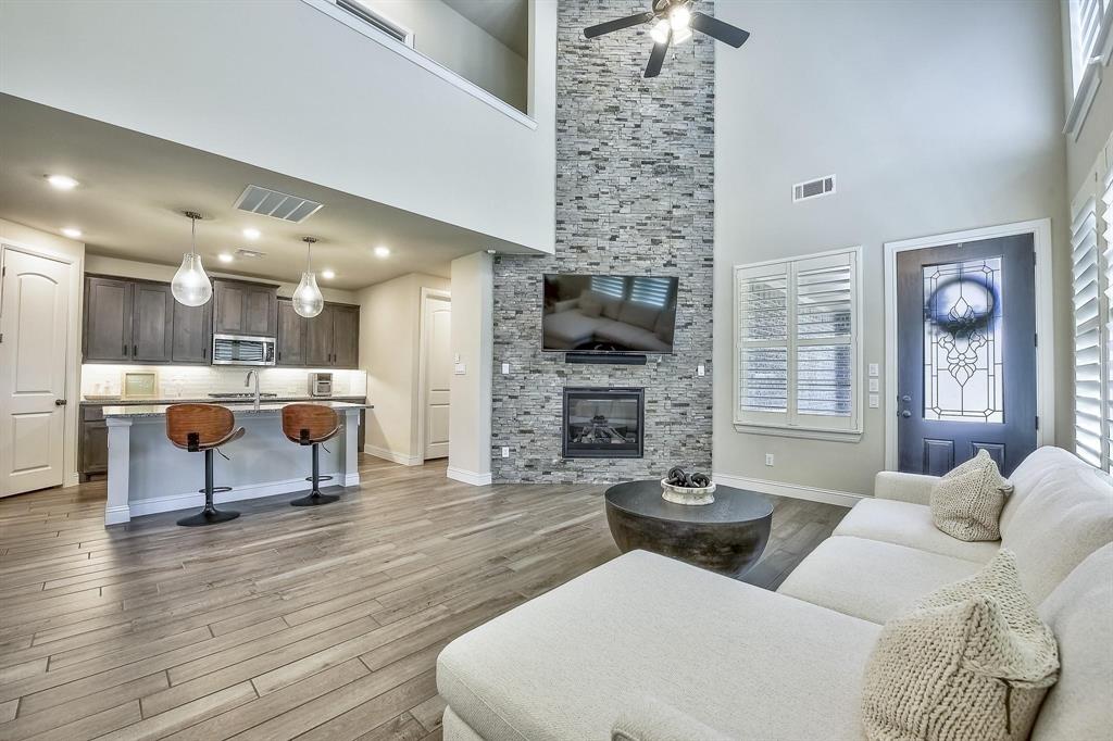 Walton Rdg - Residential Lease