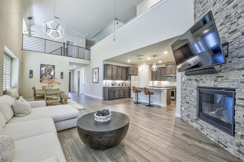 Walton Rdg - Residential Lease