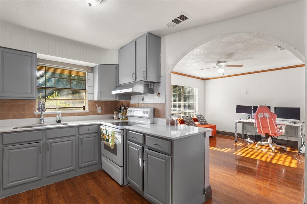 Monica Park Heights 1 - Residential