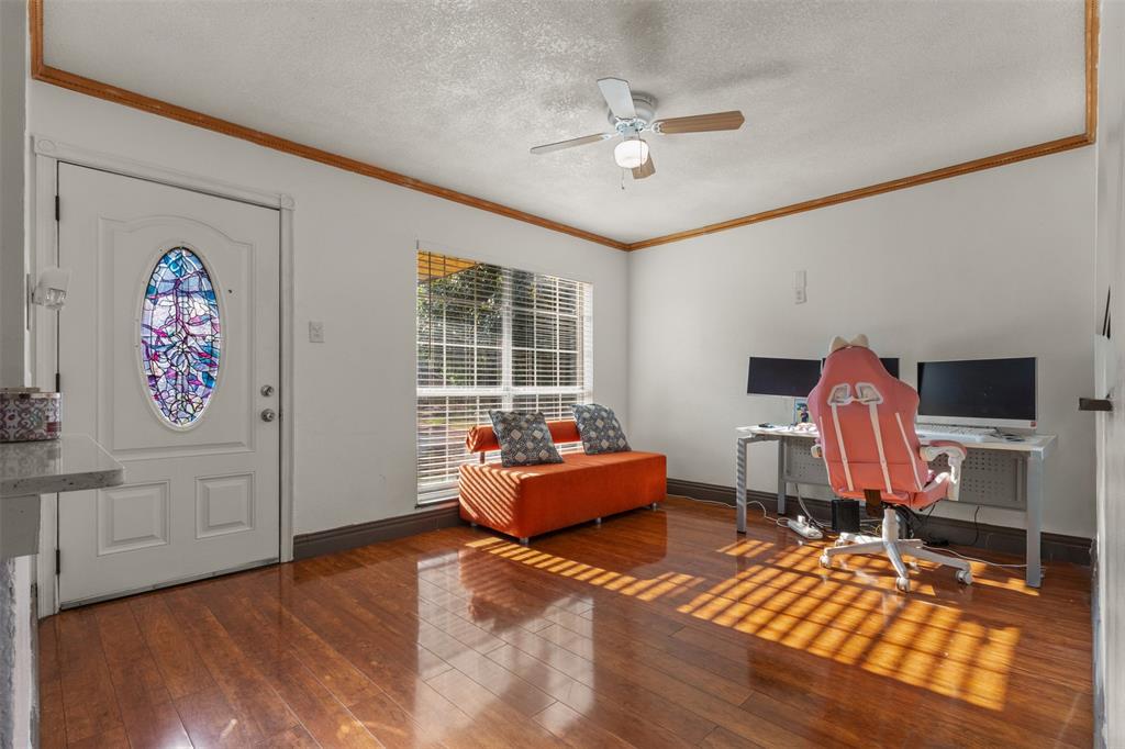 Monica Park Heights 1 - Residential