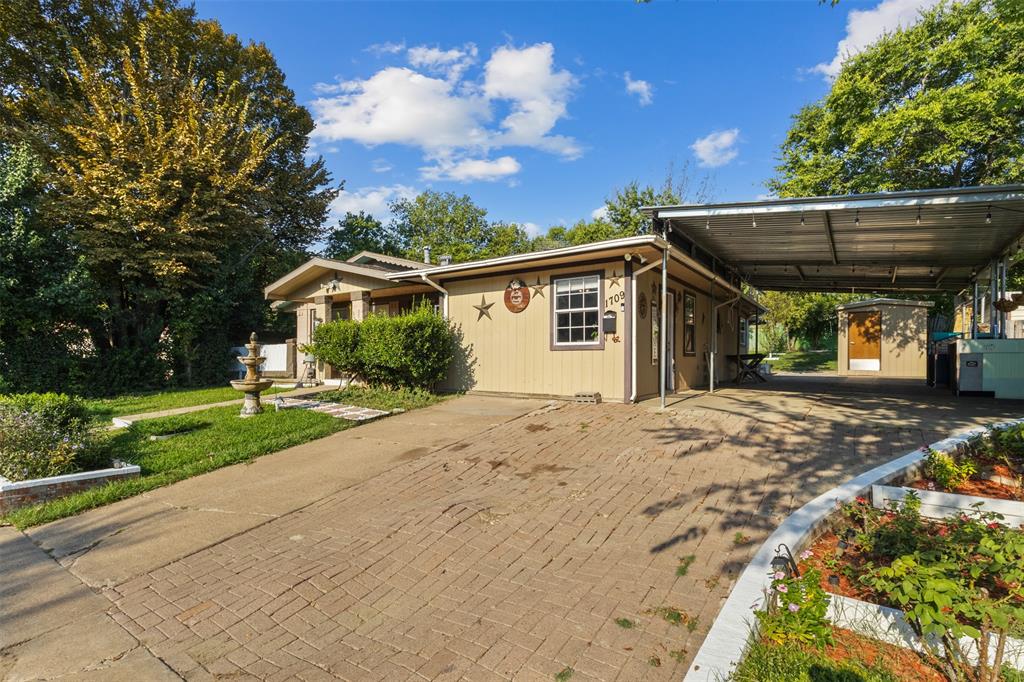 Monica Park Heights 1 - Residential