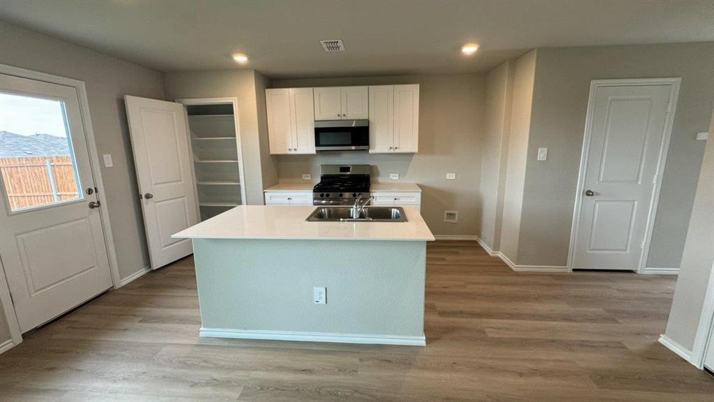 Hickory Grove - Residential