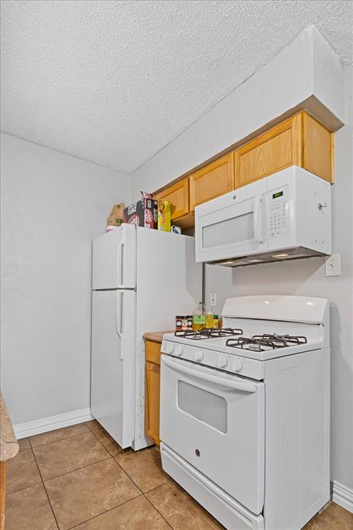 6016 Westridge Lane 408