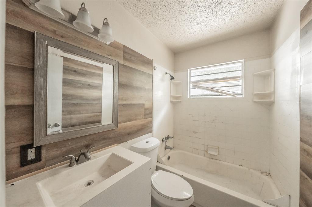 Rollingwood Hills - Residential