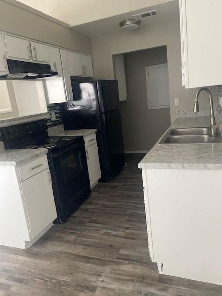 Welcome to 1204 Alder Drive #1502 Arlington, TX! This two bedroom, two bathroom apartment is the perfect place to call home. It is located in a highly sought after area and offers a convenient and comfortable lifestyle. 

This apartment is a must see! It features modern appliances, vinyl flooring and plenty of natural lighting. The master bedroom is spacious and has a large closet for plenty of storage. The second bedroom is perfect for a guest room or office. 

The kitchen features modern appliances and is perfect for entertaining. The living room is spacious and has plenty of room for entertaining. The balcony overlooks the courtyard and is perfect for relaxing. 

This apartment is conveniently located close to shopping, restaurants and entertainment. It is also close to public transportation and major highways. 

 This is a great opportunity to live in a desirable area at an affordable price. Contact us today to schedule a viewing and make this apartment your new home!