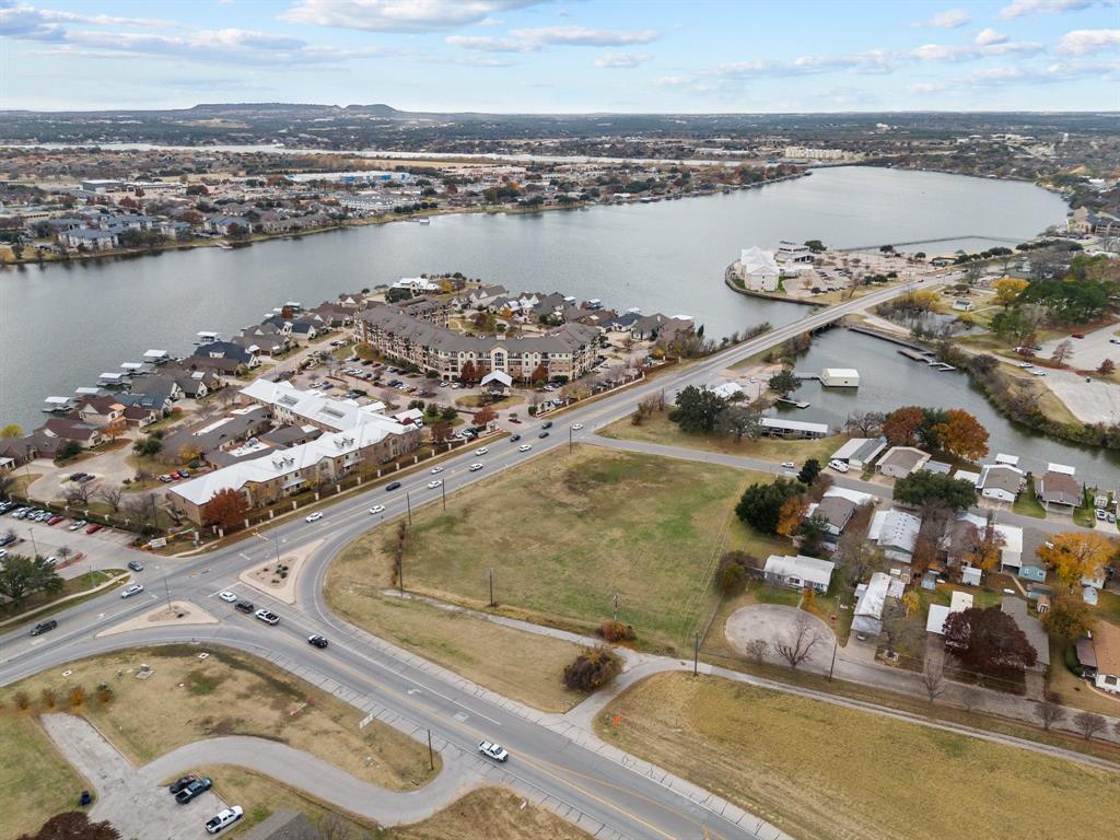 Acres 2.09 abst: Milam - Land