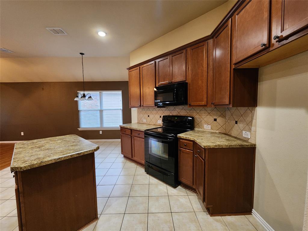 Oaks At North Lakeview Ph 1 - Residential