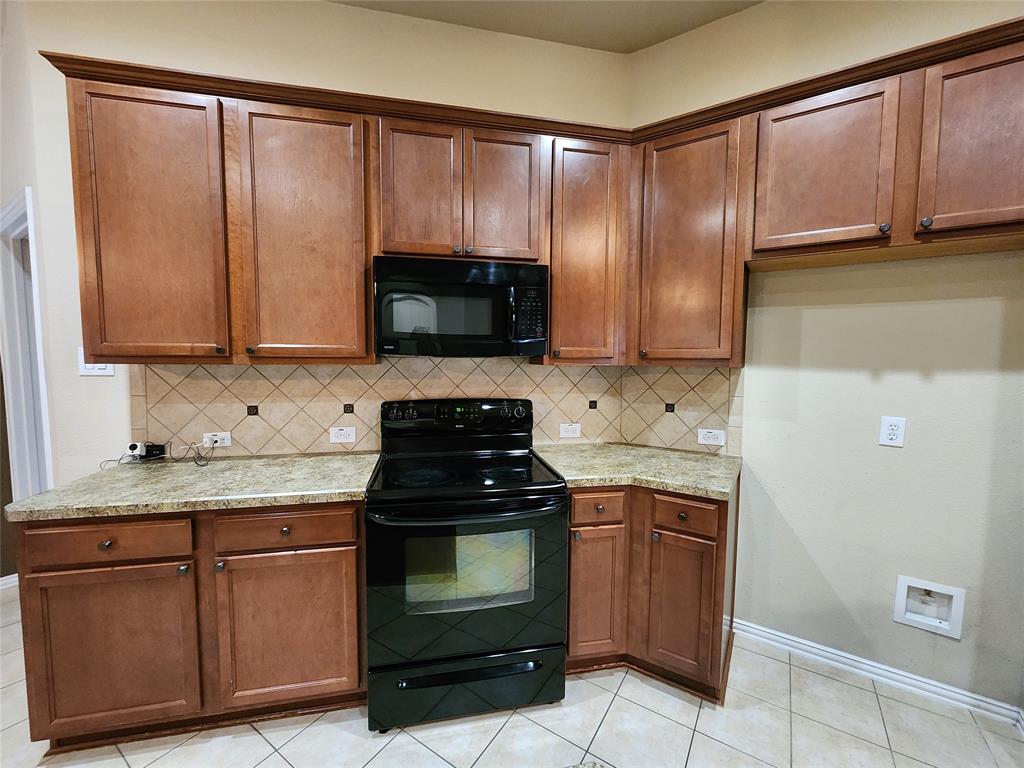 Oaks At North Lakeview Ph 1 - Residential