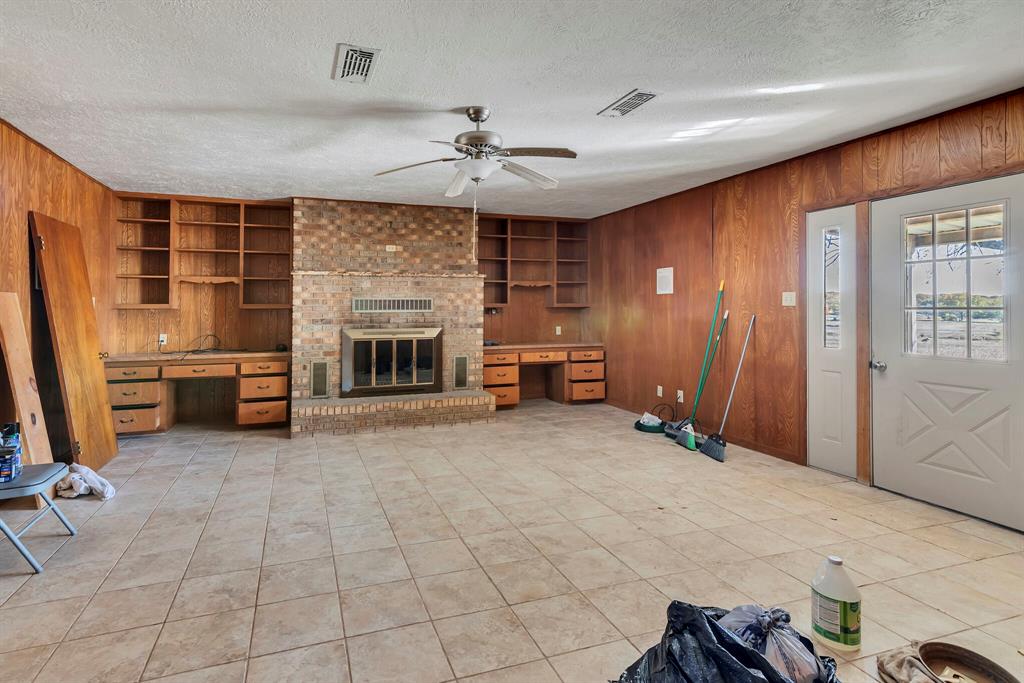 E Edens Survey - Commercial Sale