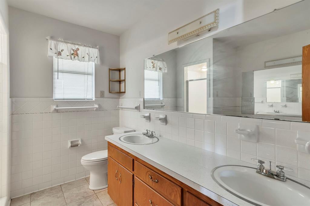 E Edens Survey - Commercial Sale