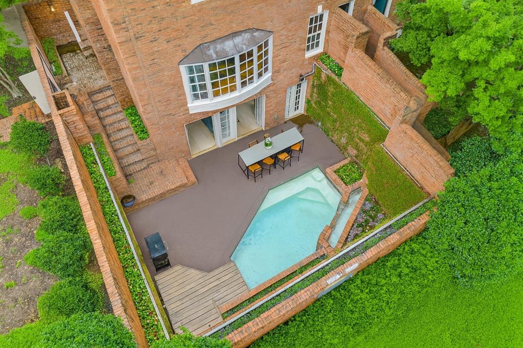 Presidents House Condo - Residential