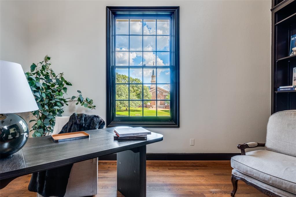 Presidents House Condo - Residential