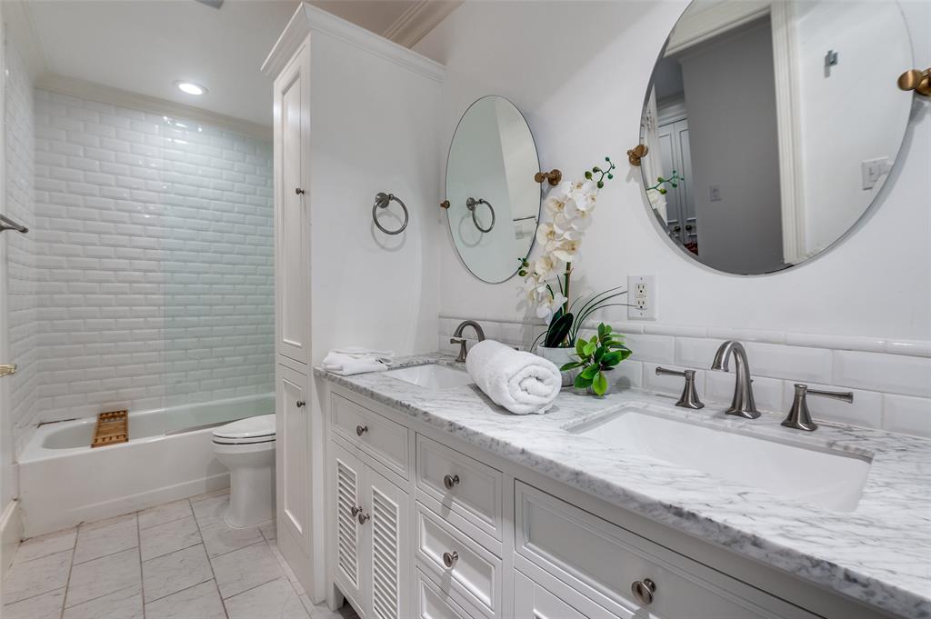 Presidents House Condo - Residential