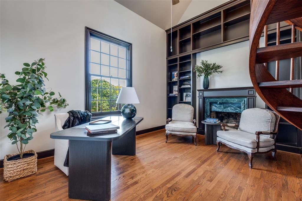 Presidents House Condo - Residential