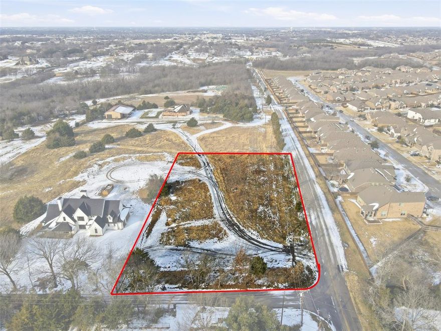 Build big, dream bigger! This 1.123-acre residential corner lot in Beaver Creek Estates is your chance to create something truly special. Located in the ETJ with very low taxes, this property offers the freedom you’ve been looking for—animals allowed, minimal deed restrictions, and flexible building options designed to protect the neighborhood’s integrity without limiting your vision. Just minutes from Lake Ray Hubbard, you’ll enjoy peaceful country living with quick access to recreation, dining, and city conveniences. Whether you’re imagining a custom home, a workshop, space for animals, or a private retreat, this lot is ready for it. Bring your builder, unleash your creativity, and turn your dream into reality.