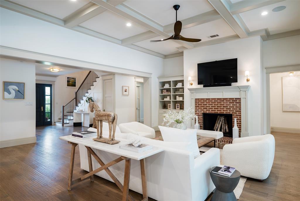 The Estates of Tour 18 SEC3 - Residential