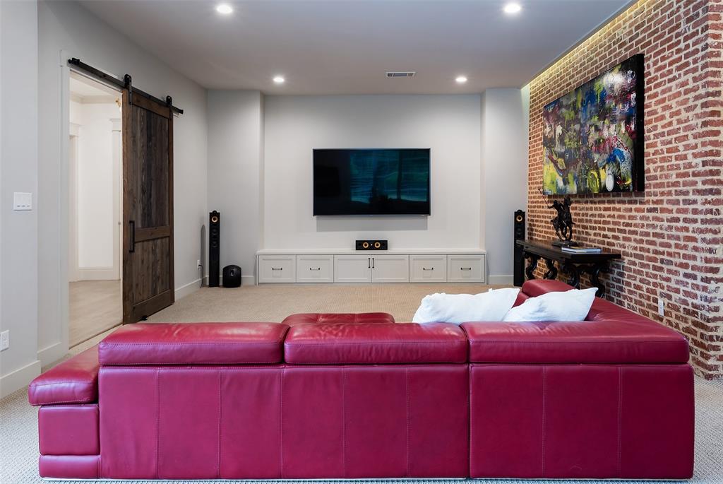 The Estates of Tour 18 SEC3 - Residential