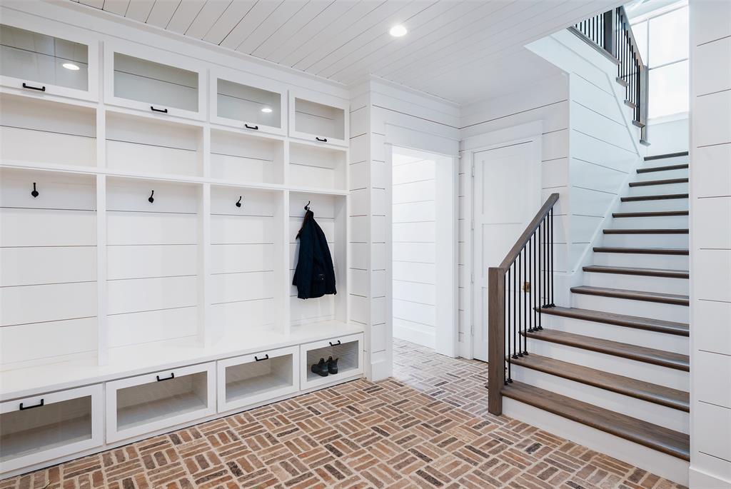 The Estates of Tour 18 SEC3 - Residential