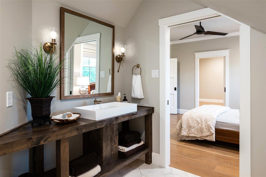 The Estates of Tour 18 SEC3 - Residential