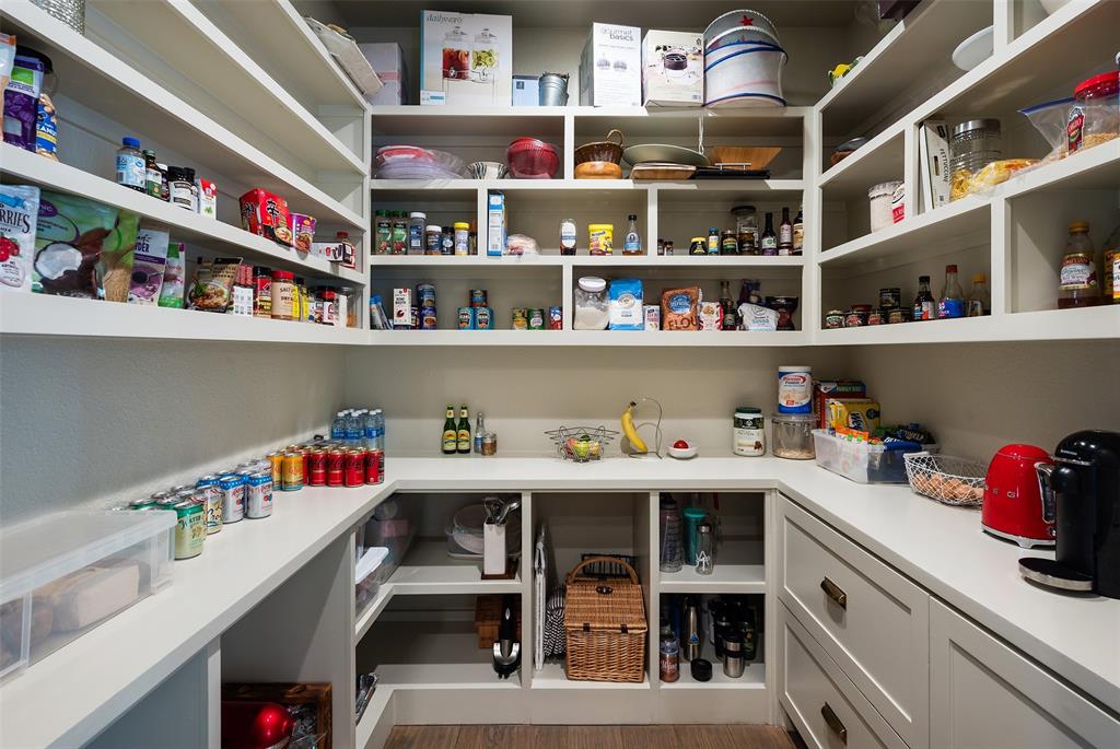 The Estates of Tour 18 SEC3 - Residential