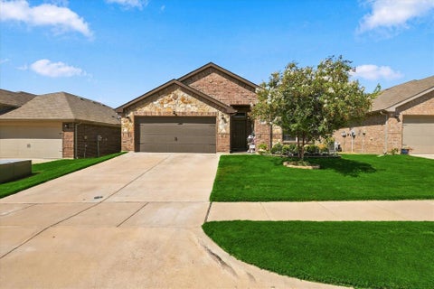 Photo of 2504 Hadley Street, Weatherford, TX 76087 (MLS # 21384199)