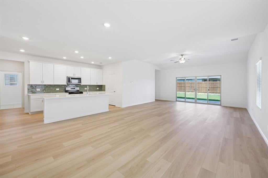 2305 Windsong Path