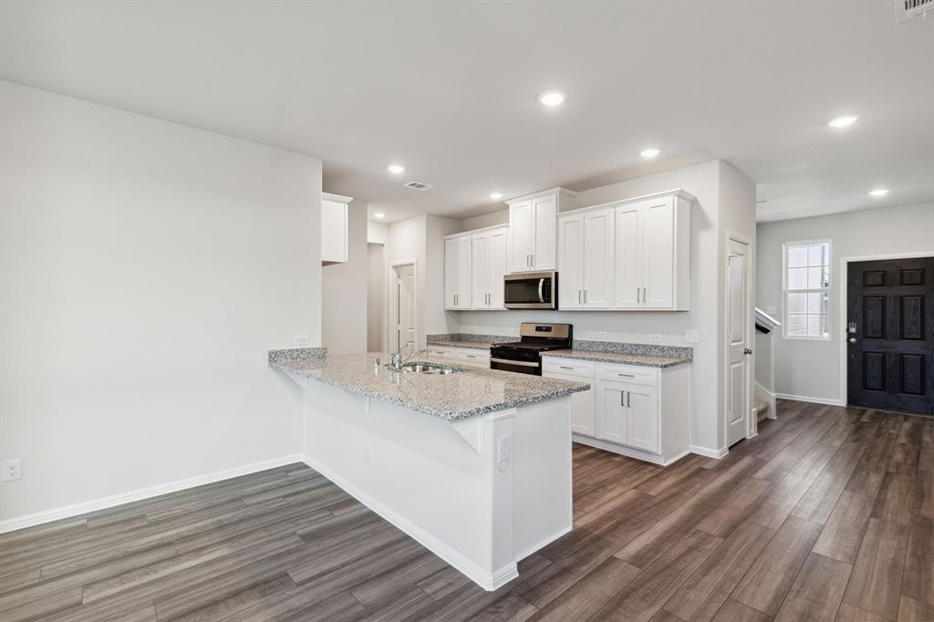 836 Santa Lucia Drive