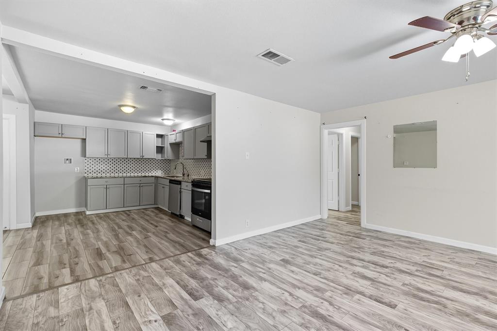 1519 Kelly Terrace