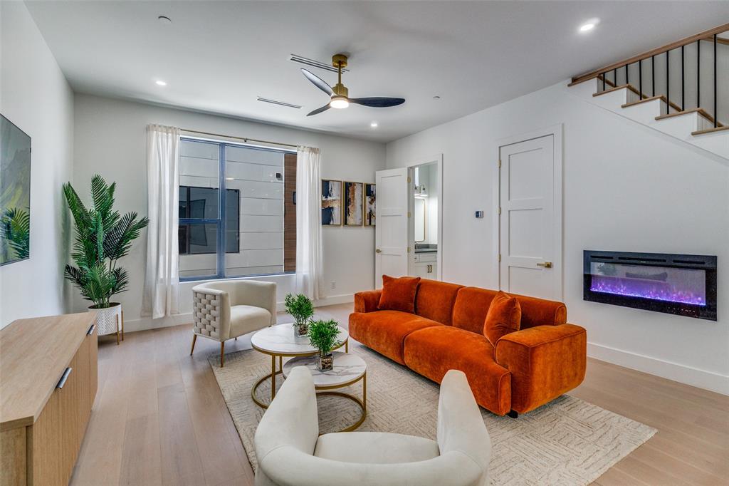 Dallas Land & Loan 03 - Residential