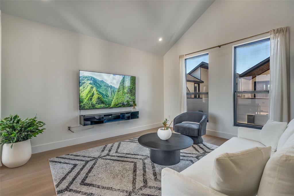 Dallas Land & Loan 03 - Residential