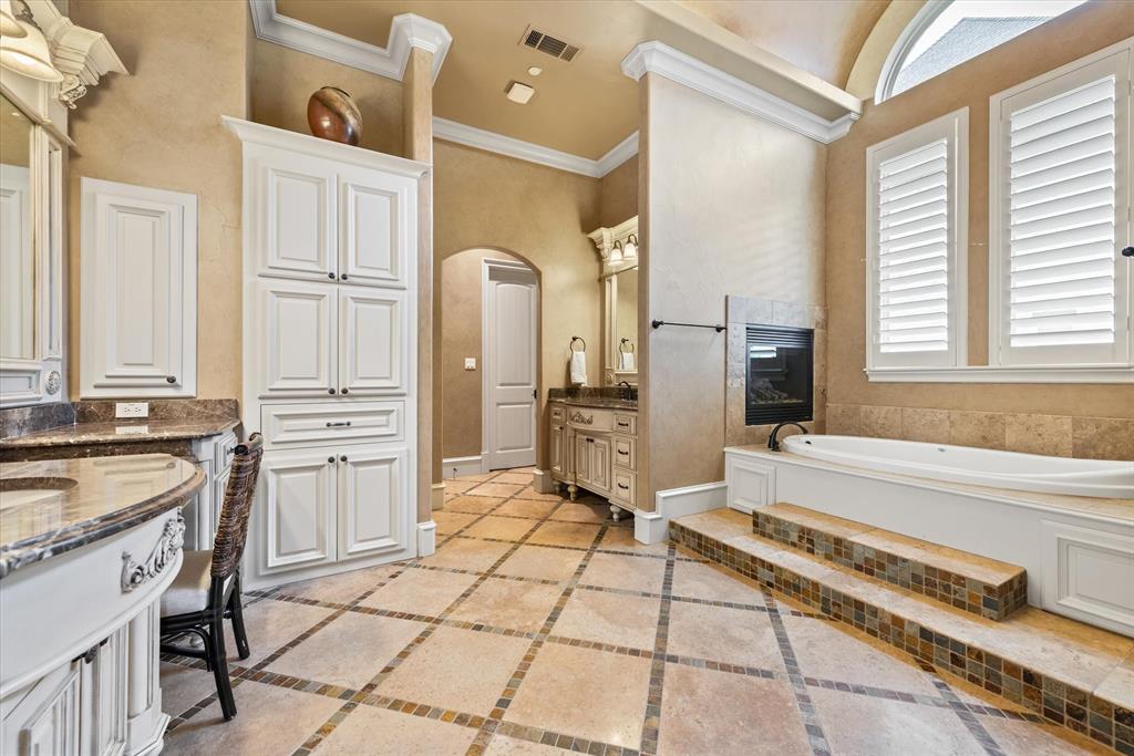 Castleton Manor - Residential