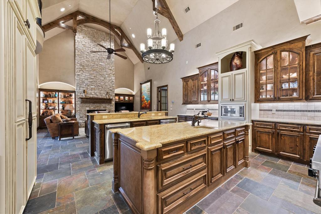 Castleton Manor - Residential